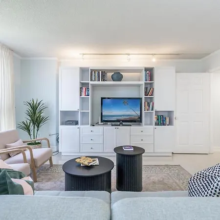 Bayview Bliss 2Br 2Ba Condo In Coconut Grove Parking Included